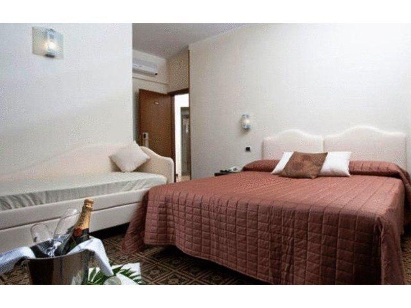 Hotel Welcome San Benedetto del Tronto Ngoại thất bức ảnh